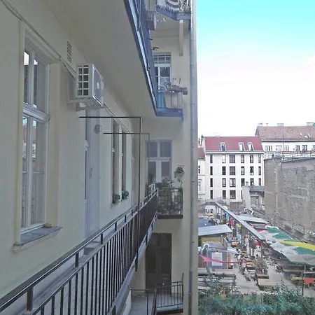 Gozsdu Entertainment District * Budapest