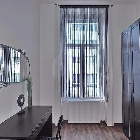 Gozsdu Entertainment District Lägenhet *