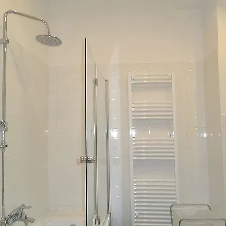 Gozsdu Entertainment District Apartamento Budapeste