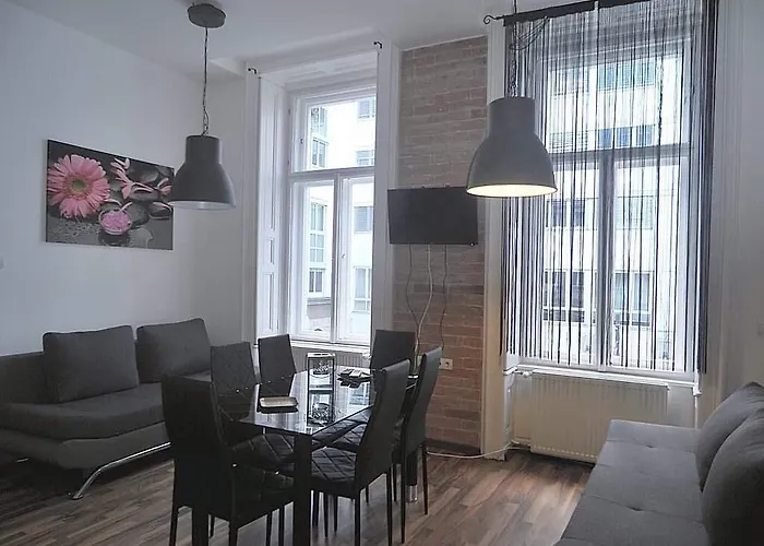 Apartament Gozsdu Entertainment District *