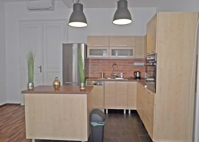 Gozsdu Entertainment District Apartament Budapesta