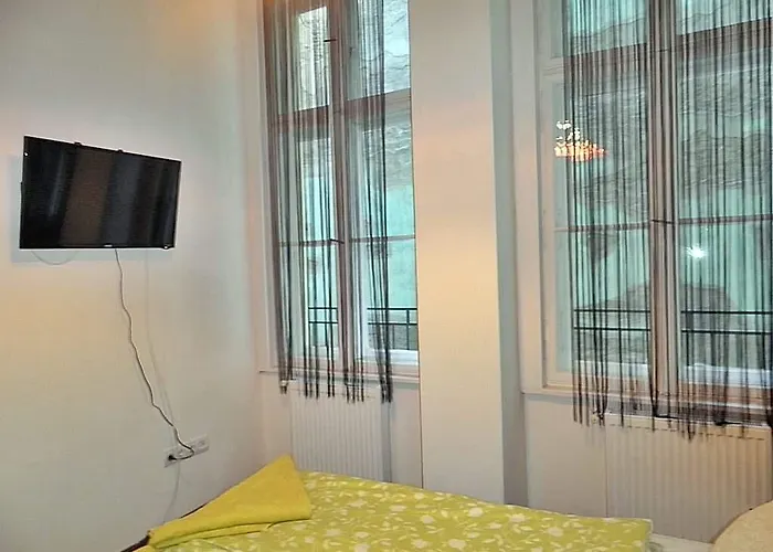 Apartament Gozsdu Entertainment District Budapesta